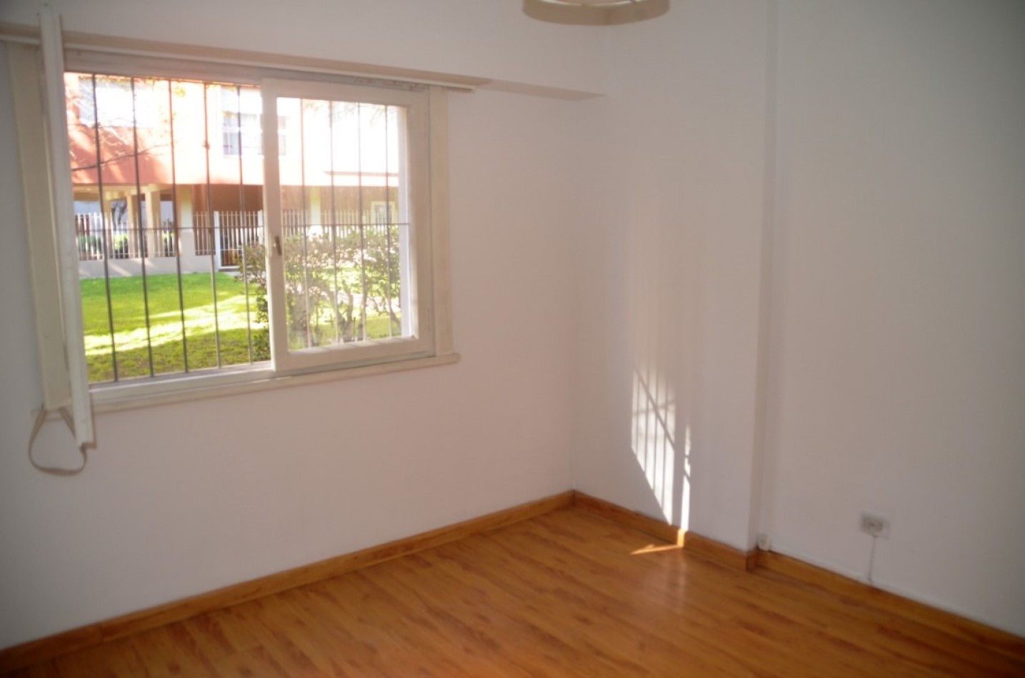 **RESERVADO**. Atractivo departamento 3 ambientes zona Tejedor y Estrada