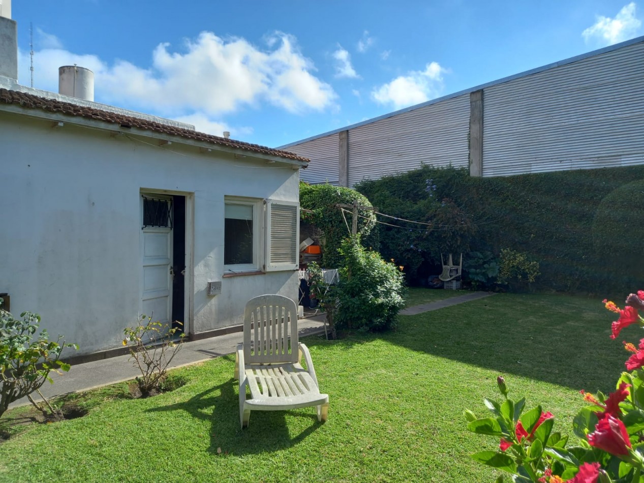 CHALET 3 AMB CON DEPENDENCIA, PARQUE Y GARAGE - ZONA: VILLA PRIMERA