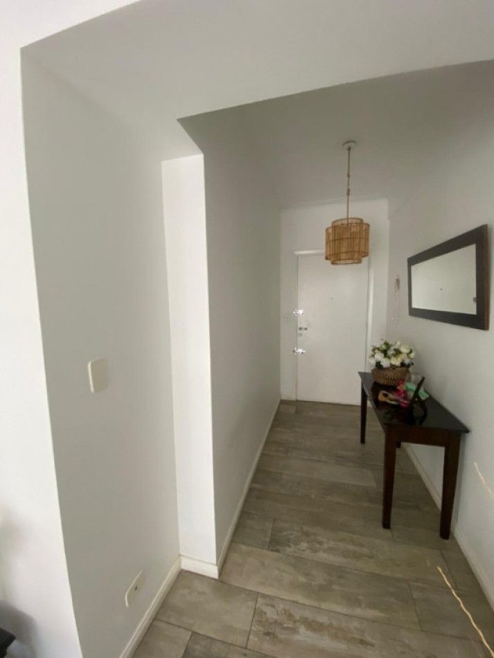 SEMIPISO 3 AMB AL FRENTE CON BALCON CORRIDO - ZONA: CENTRO