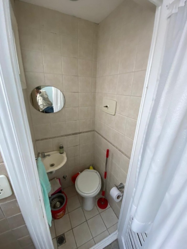 SEMIPISO 3 AMB AL FRENTE CON BALCON CORRIDO - ZONA: CENTRO