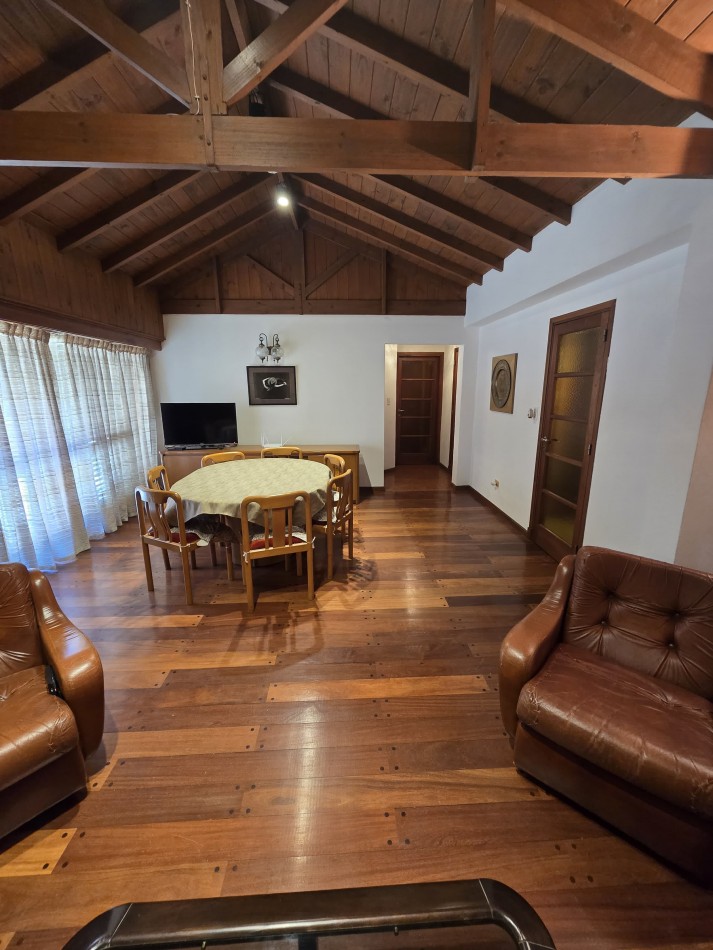 DEPARTAMENTO 3 AMBIENTES MAS DEPENDENCIA ZONA PLAYA GRANDE