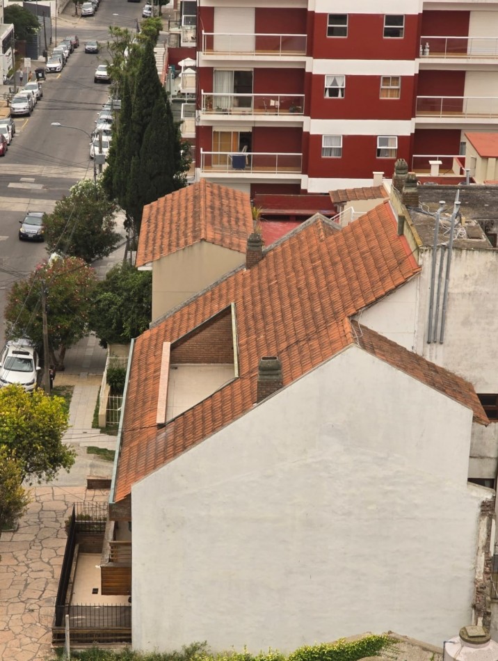 DEPARTAMENTO 3 AMBIENTES MAS DEPENDENCIA ZONA PLAYA GRANDE