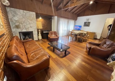 DEPARTAMENTO 3 AMBIENTES MAS DEPENDENCIA ZONA PLAYA GRANDE