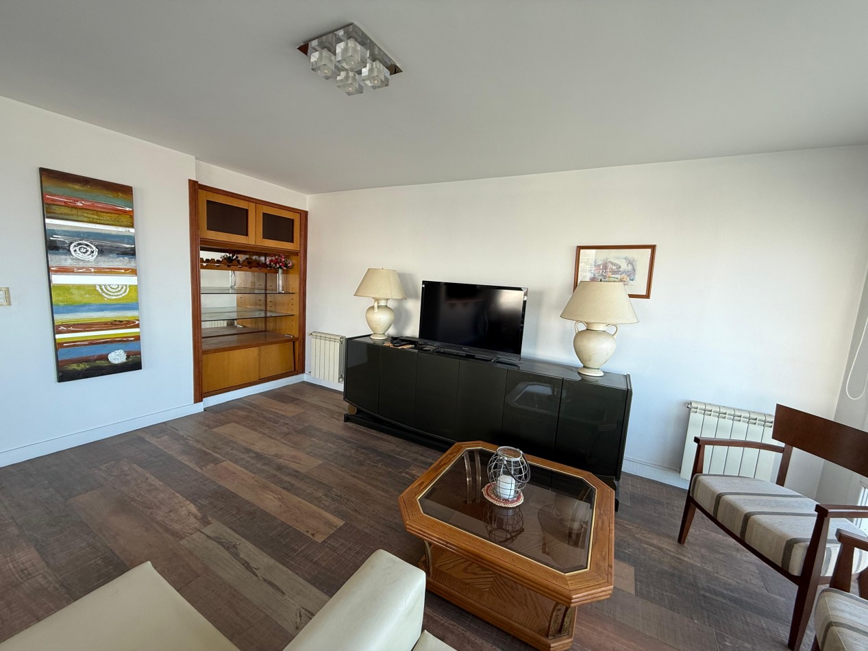 Exclusivo Semipiso de 4 Ambientes con Vista al Mar - Constitucion