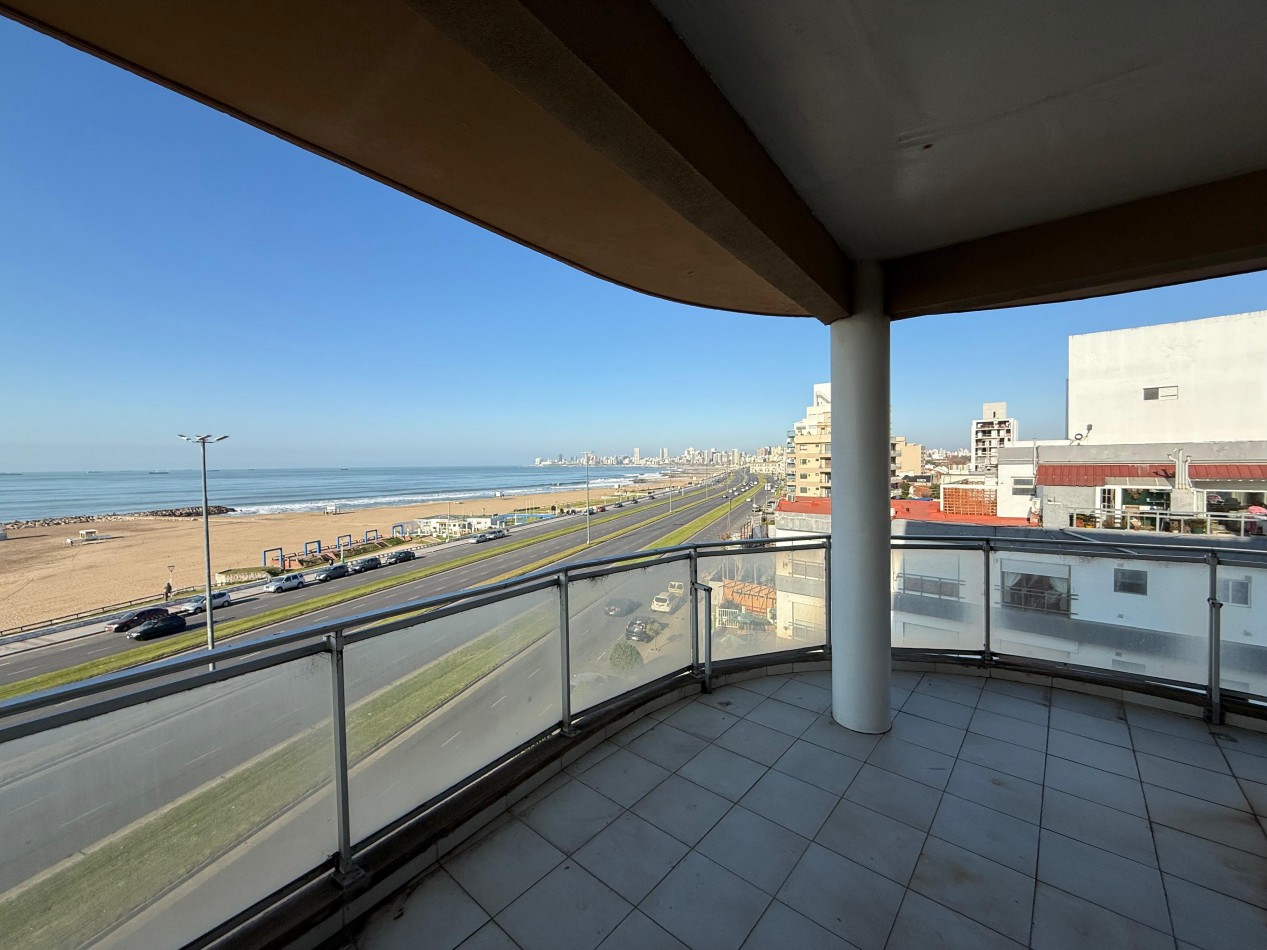 Exclusivo Semipiso de 4 Ambientes con Vista al Mar - Constitucion