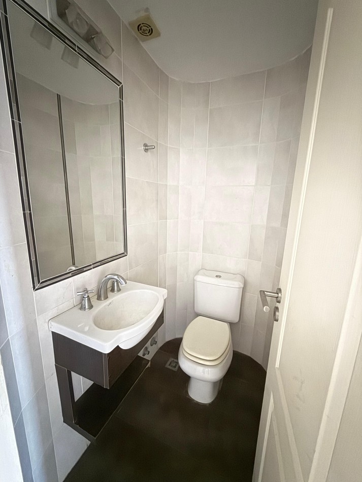 Exclusivo Semipiso de 4 Ambientes con Vista al Mar - Constitucion