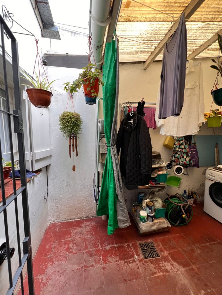 VENTA PH 3 AMBIENTES - FRENTE - PATIO