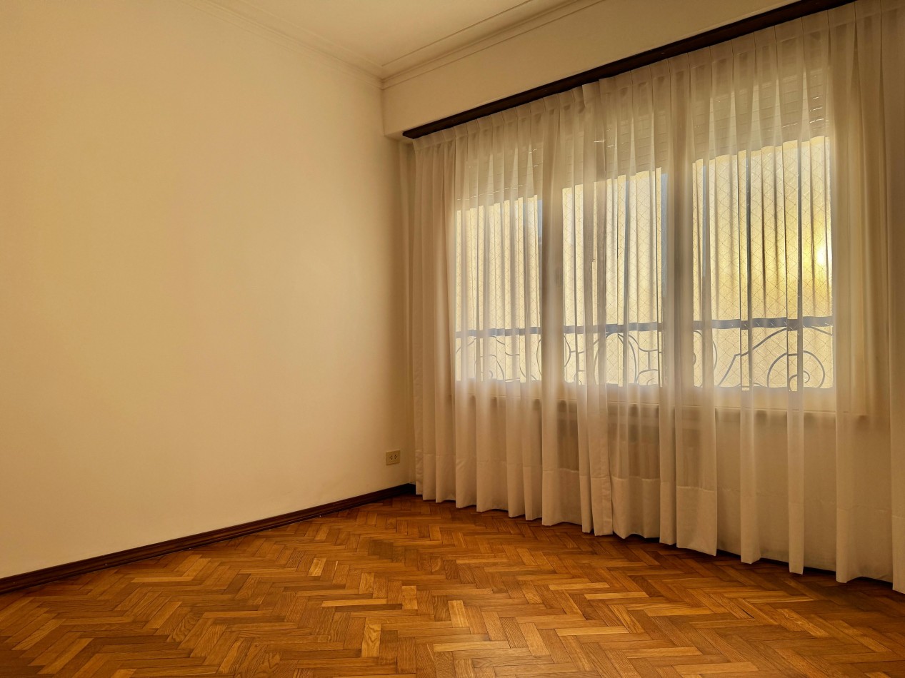 DEPARTAMENTO DE 4 AMB EXTERNO. RECICLADO. BALCON TERRAZA