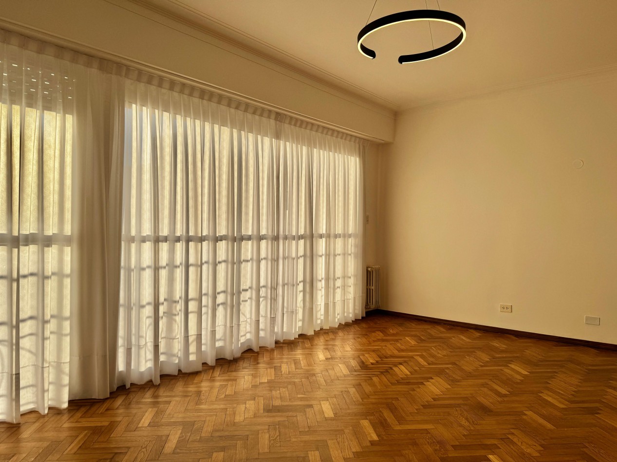 DEPARTAMENTO DE 4 AMB EXTERNO. RECICLADO. BALCON TERRAZA