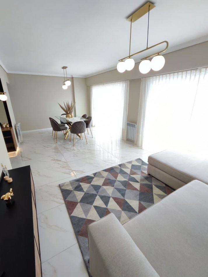 DEPARTAMENTO DE 4 AMB CON COCHERA 