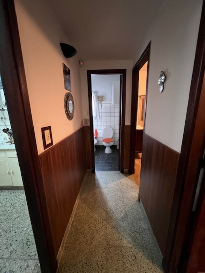 CHALET DE 4 AMB CON PATIO Y GARAJE