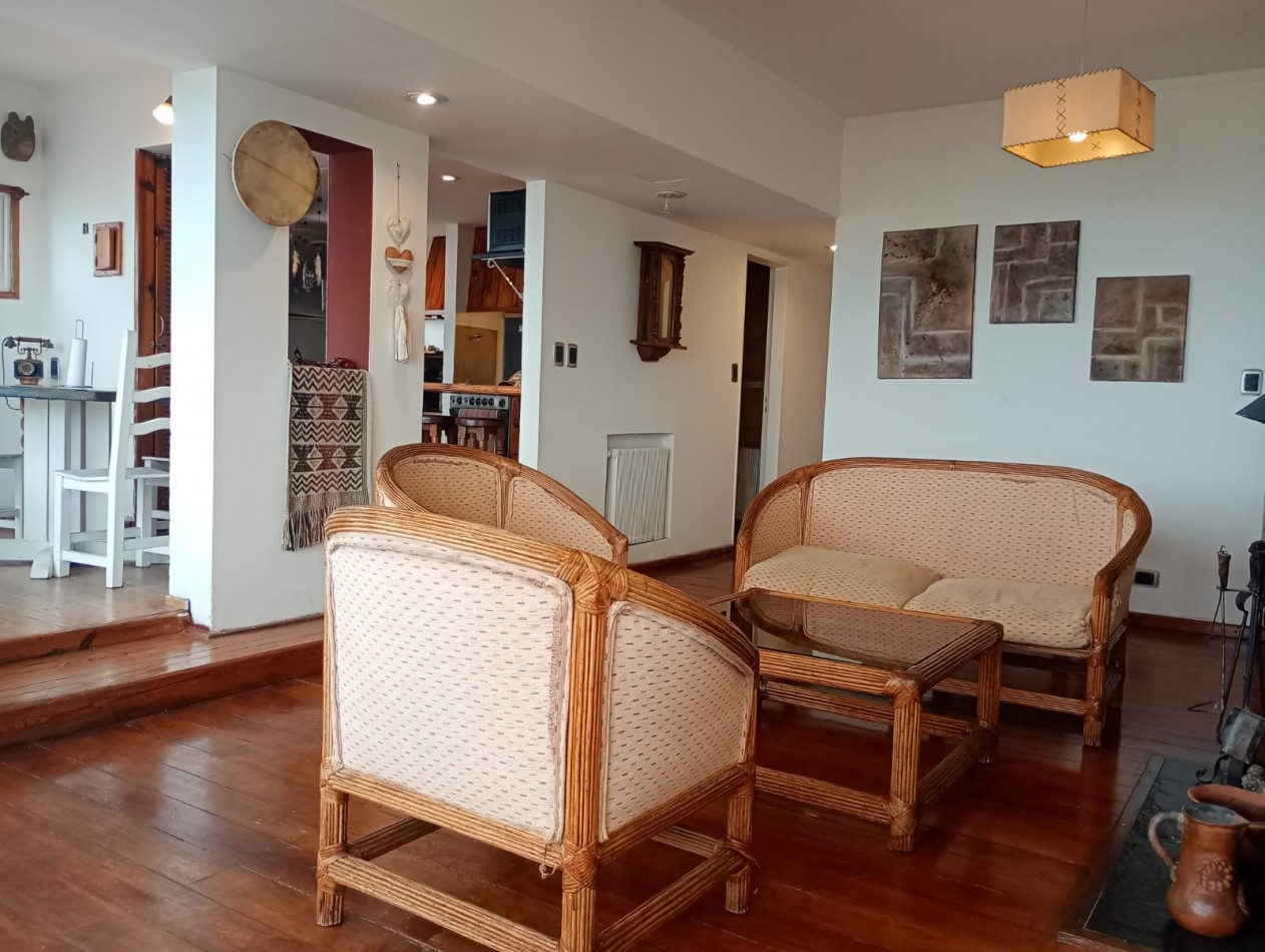  URGENCIA DE VENTA!!. SEMIPISO TRES AMBIENTES C/ESPECTACULAR VISTA AL MAR EN BARRIO LA PERLA!!! ESCUCHA OFERTAS