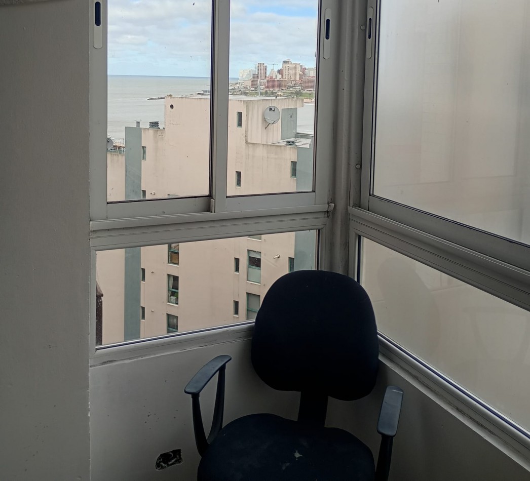  URGENCIA DE VENTA!!. SEMIPISO TRES AMBIENTES C/ESPECTACULAR VISTA AL MAR EN BARRIO LA PERLA!!! ESCUCHA OFERTAS