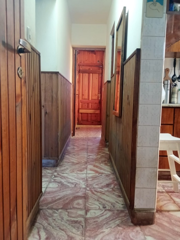 Imperdible Oportunidad!!.  Venta de PH 4 ambientes al frente c/ entrada totalmente independiente y gran patio. Zona Facultad Dean Funes al 3100.