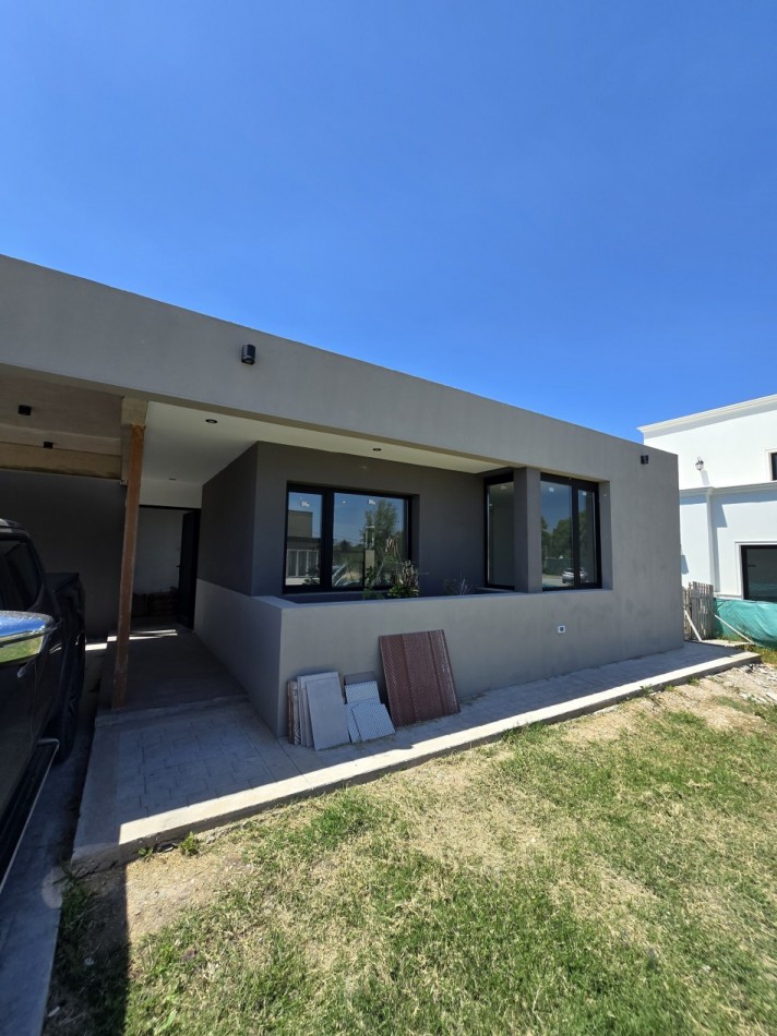 Casa en barrio privado Arenas Chico 