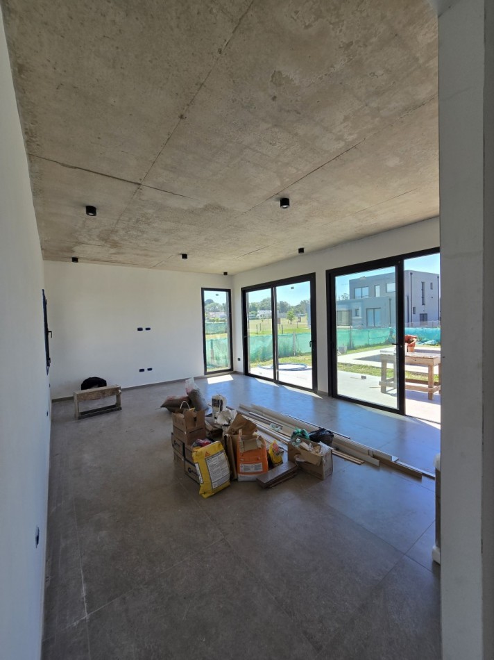 Casa en barrio privado Arenas Chico 