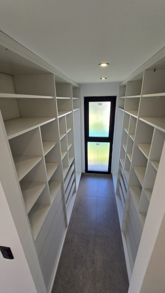 Casa en barrio privado Arenas Chico 