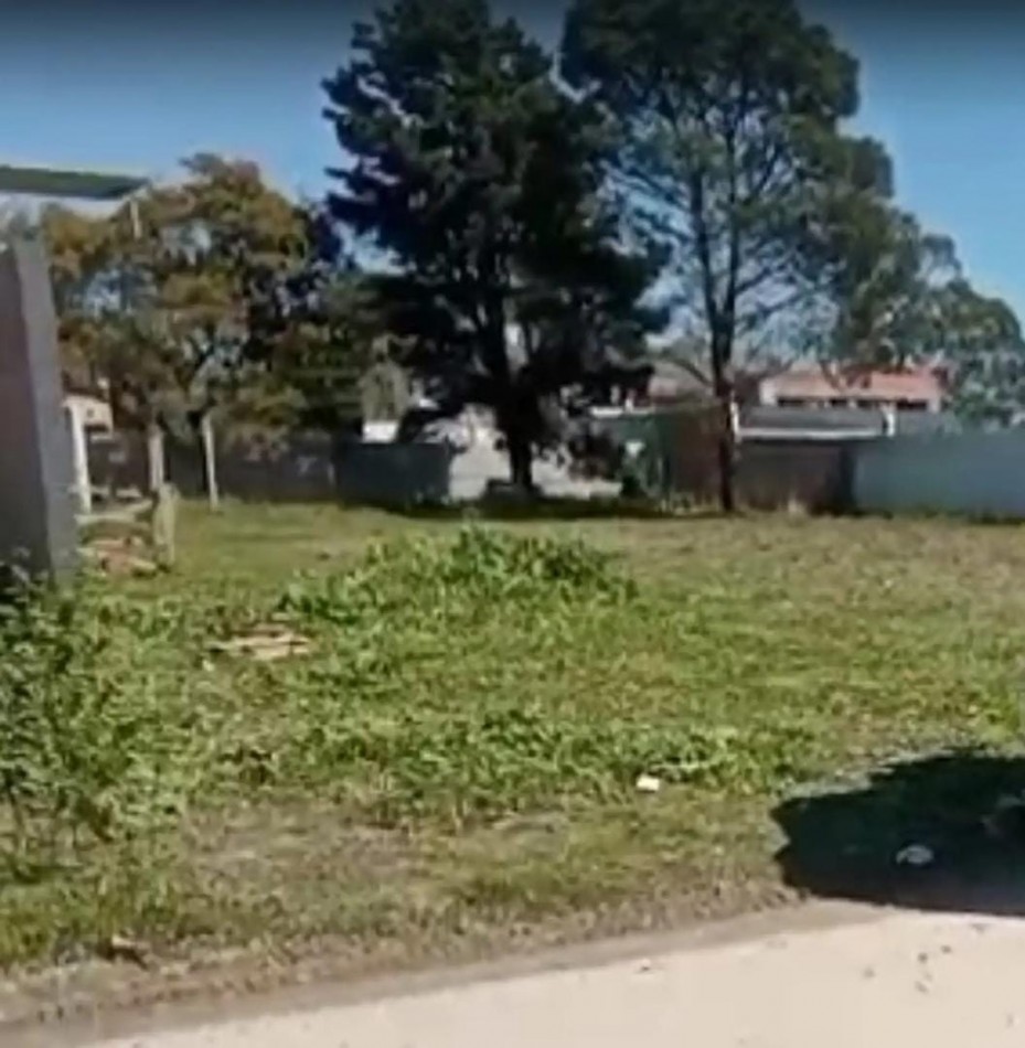 LOTES VARIOS DE 213M2 EN ADELANTE CON TODOS LOS SERVICIOS EN EL BARRIO LOS PINARES