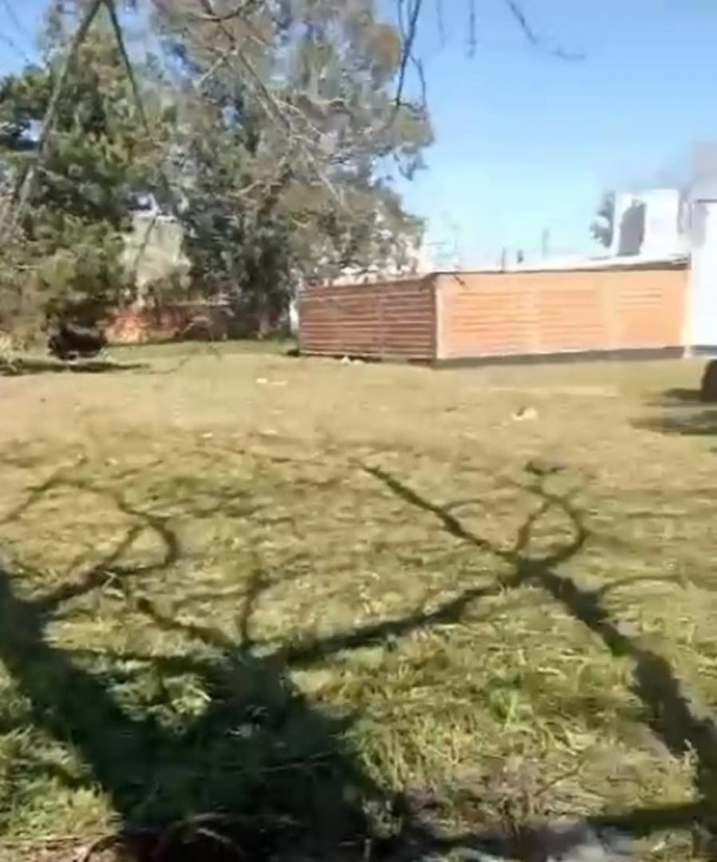 LOTES VARIOS DE 213M2 EN ADELANTE CON TODOS LOS SERVICIOS EN EL BARRIO LOS PINARES