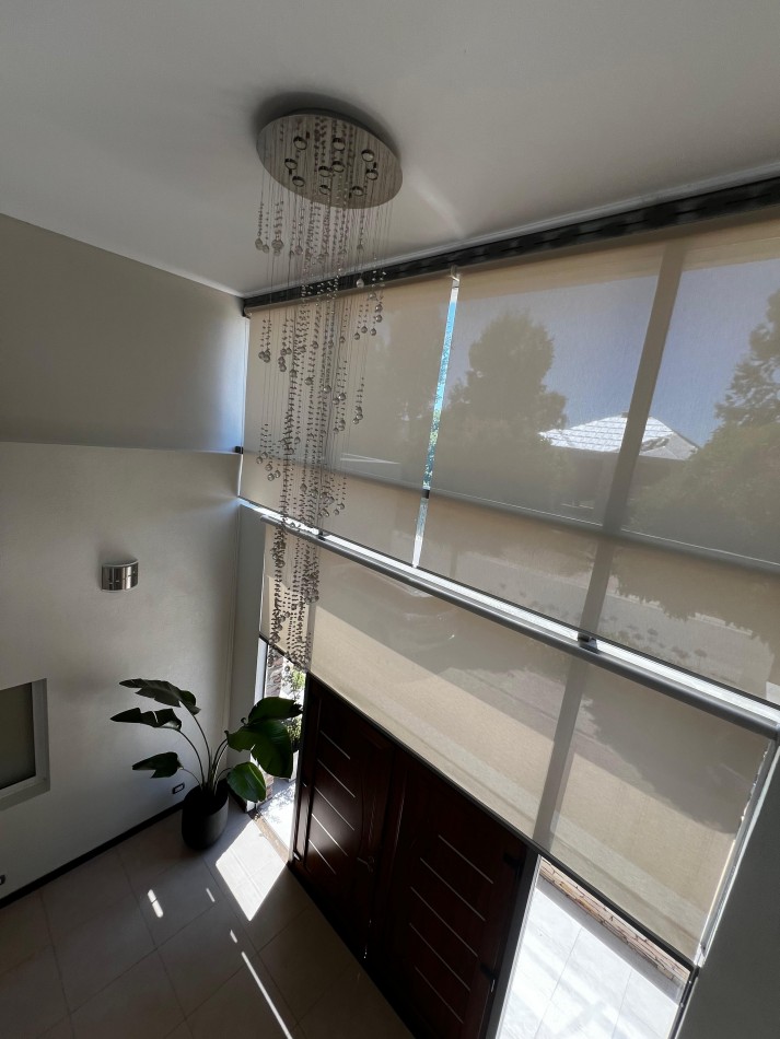 ALQUILER/ VENTA  ARENAS DEL SUR - EXCLUSIVA CASA 4 DORMITORIOS PARQUE Y PISCINA