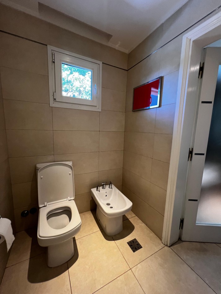 ALQUILER/ VENTA  ARENAS DEL SUR - EXCLUSIVA CASA 4 DORMITORIOS PARQUE Y PISCINA