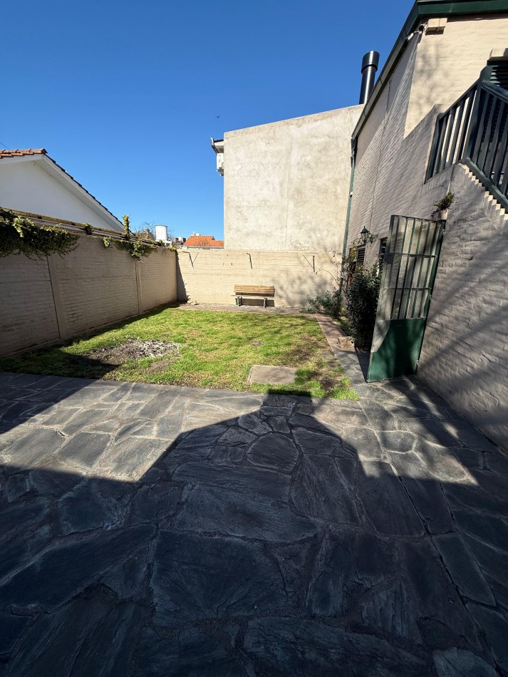 Chalet 5 ambientes - Los Troncos 