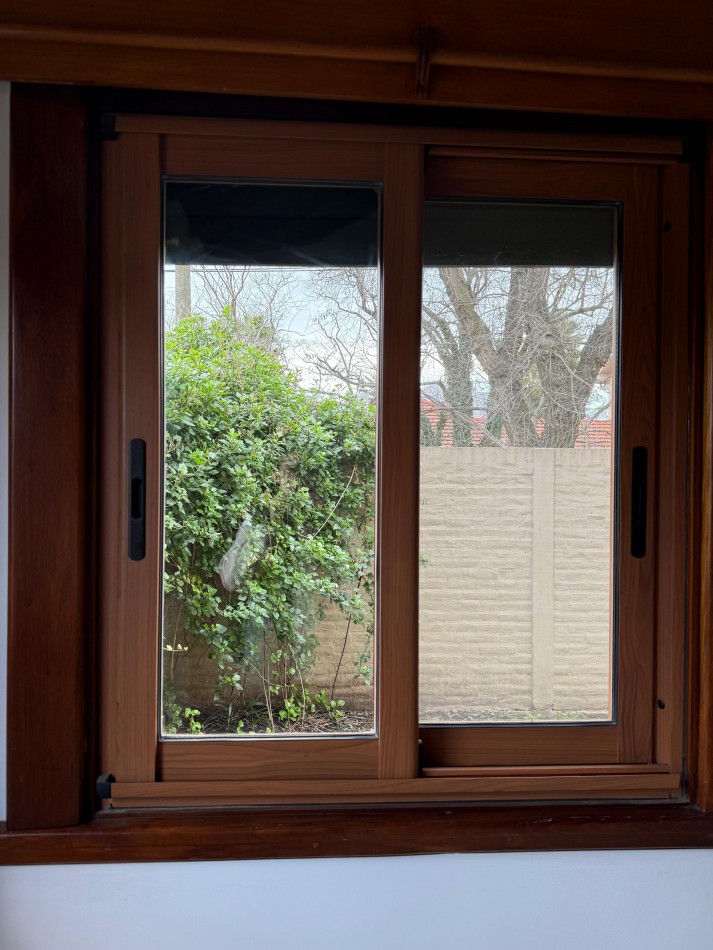 Chalet 5 ambientes - Los Troncos 