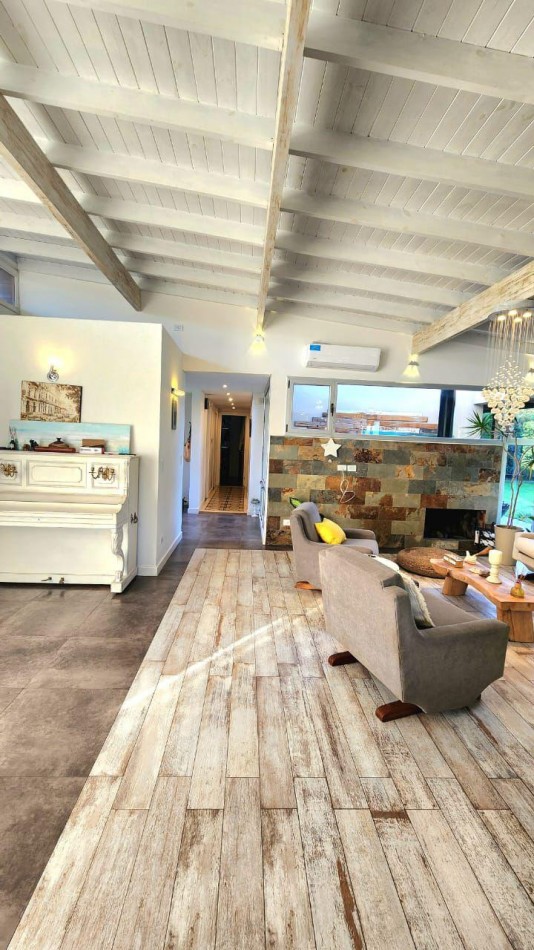 venta RUMENCO corte  moderno,  excelente diseño,  gusto y confort, parque, piscina climatizada, galeria cubierta, bauleras de guardado, entrada para varios autos, optima eleccion !!!!