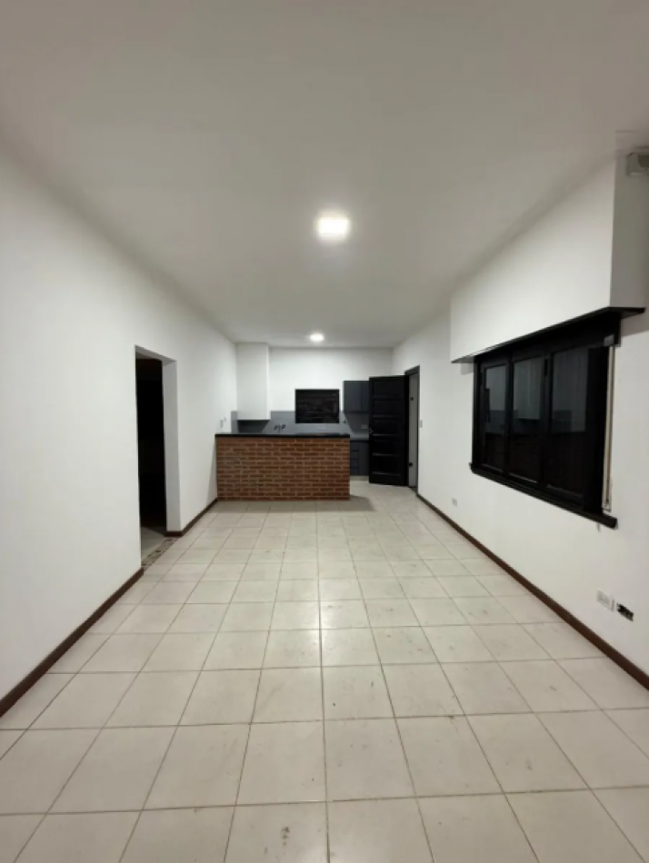 Apto Credito! Moderna Casa Reciclada A Nuevo Con Parque, Piscina Y Seguridad Barrio Los Pinares, Mar Del Plata.