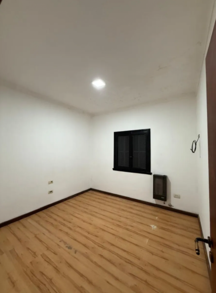 Apto Credito! Moderna Casa Reciclada A Nuevo Con Parque, Piscina Y Seguridad Barrio Los Pinares, Mar Del Plata.