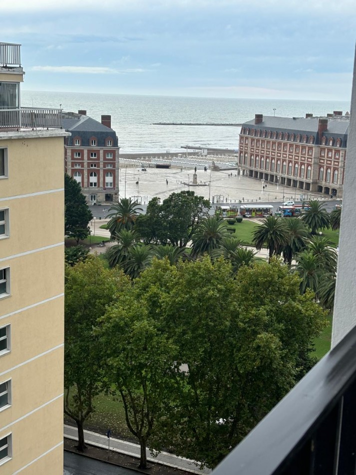 DOS AMBIENTES CON DEPENDENCIA. VISTA AL MAR.