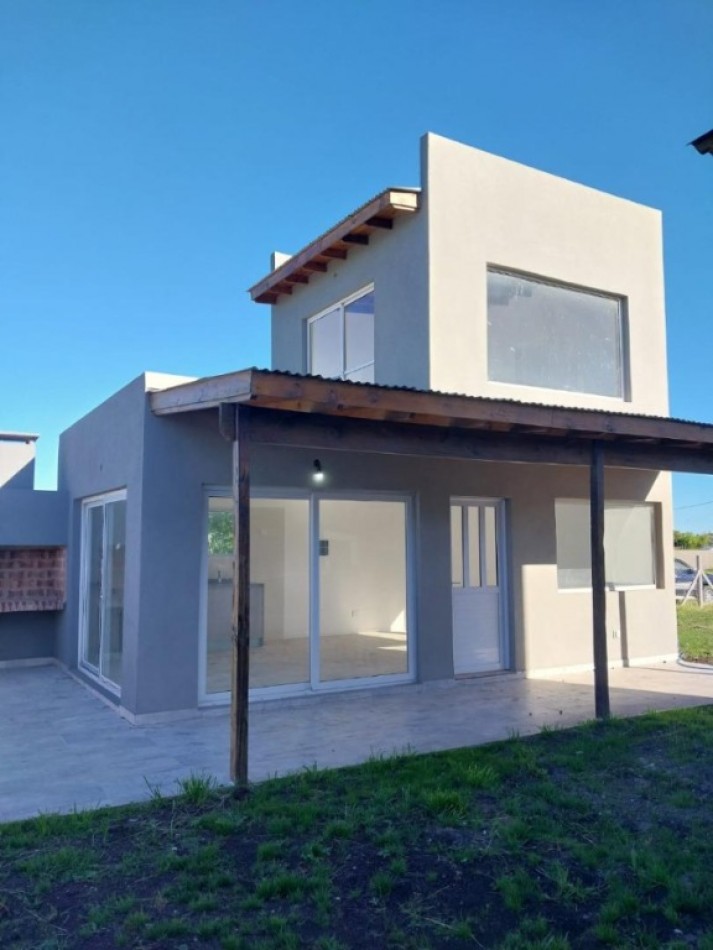 Venta Complejo de 4 Cabañas a estrenar en Mar de Cobo Parque Lago