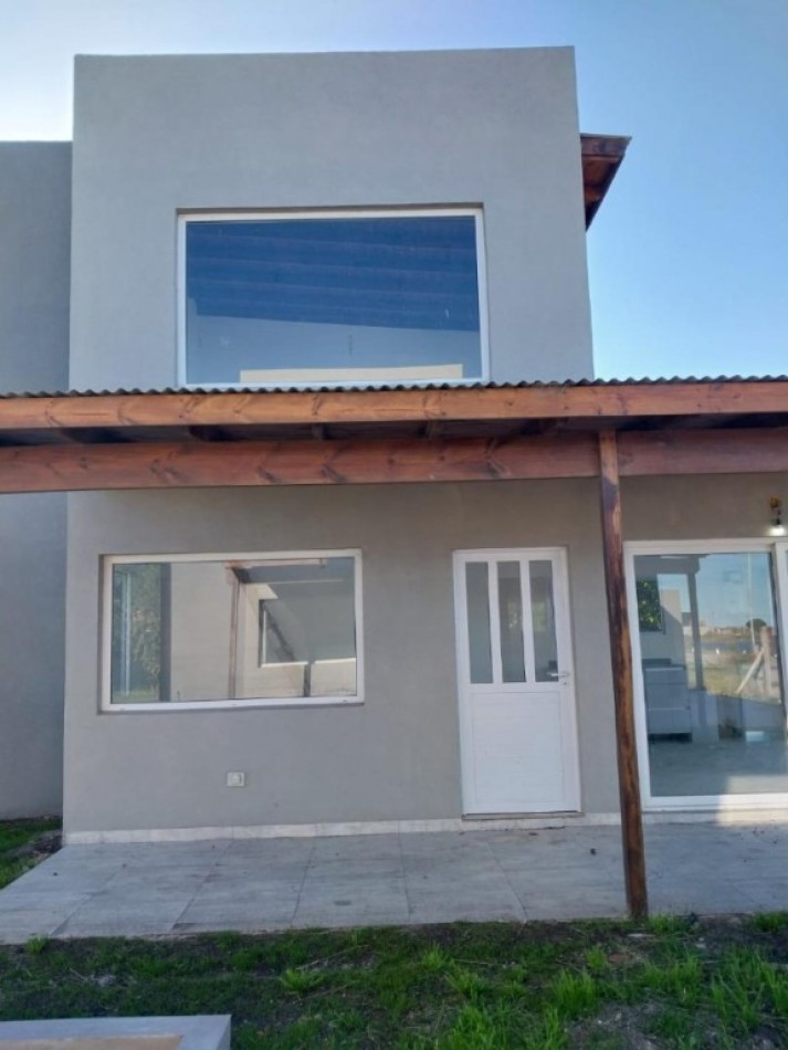 Venta Complejo de 4 Cabañas a estrenar en Mar de Cobo Parque Lago