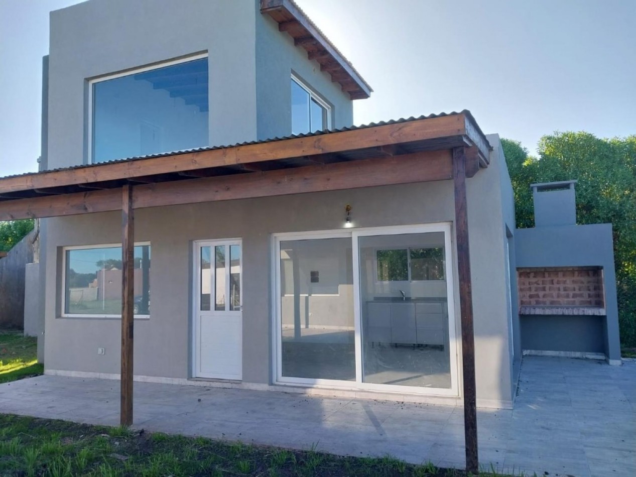 Venta Complejo de 4 Cabañas a estrenar en Mar de Cobo Parque Lago