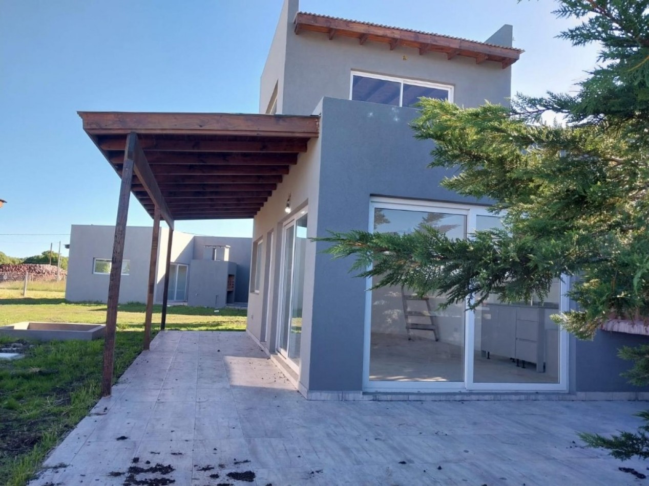 Venta Complejo de 4 Cabañas a estrenar en Mar de Cobo Parque Lago