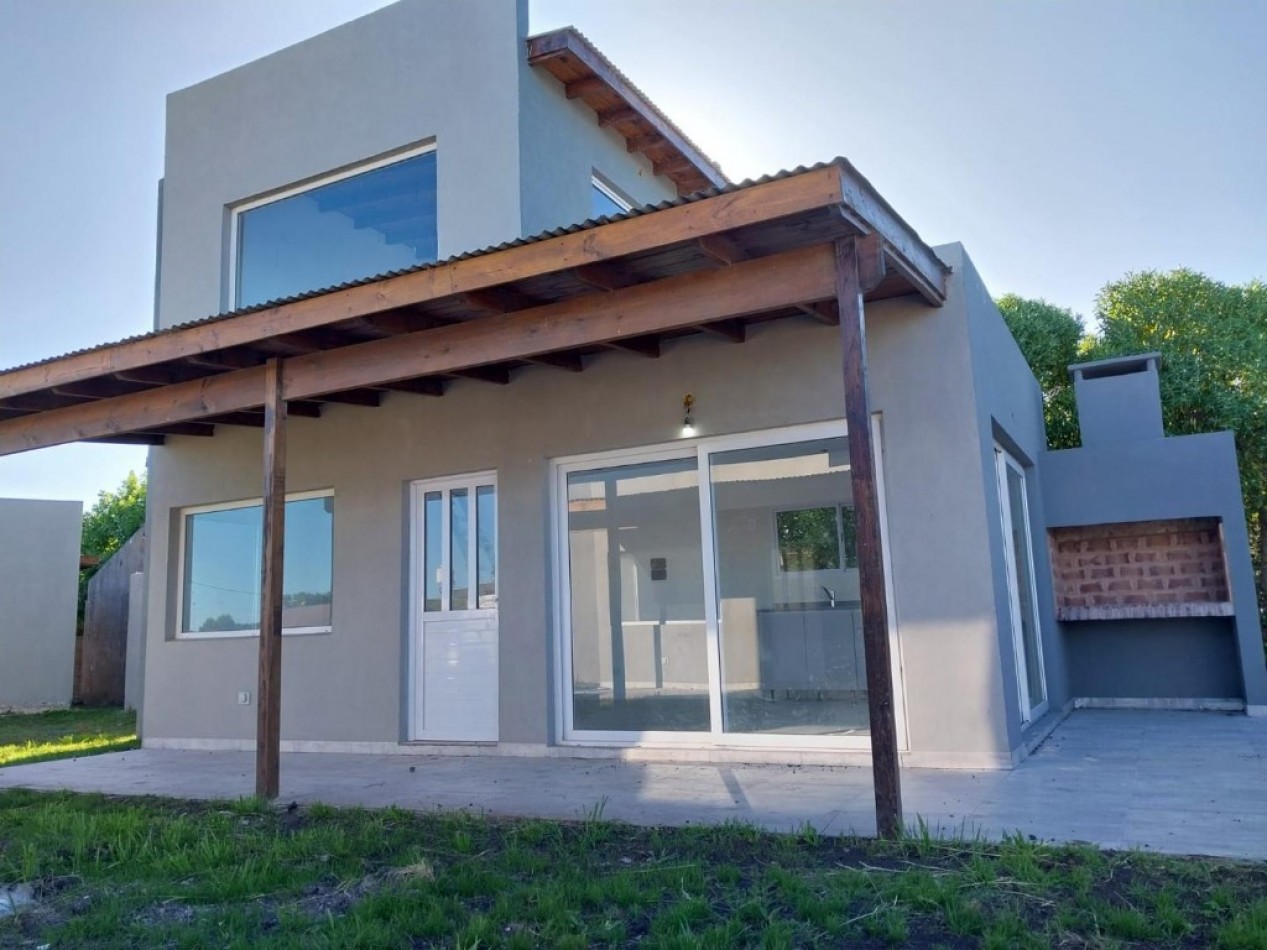 Venta Complejo de 4 Cabañas a estrenar en Mar de Cobo Parque Lago