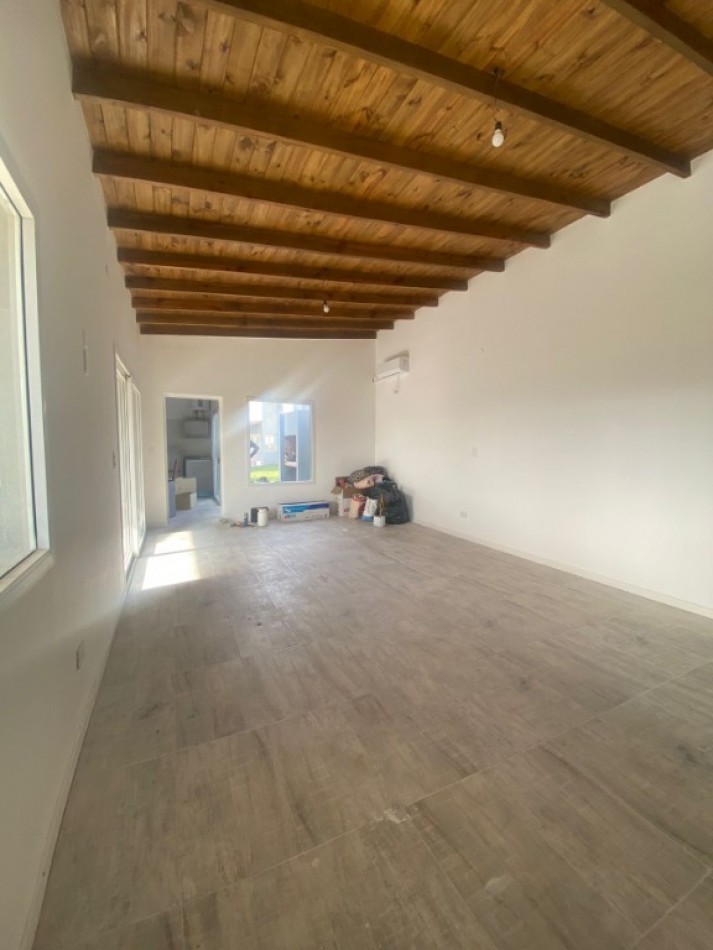 Venta Complejo de 4 Cabañas a estrenar en Mar de Cobo Parque Lago