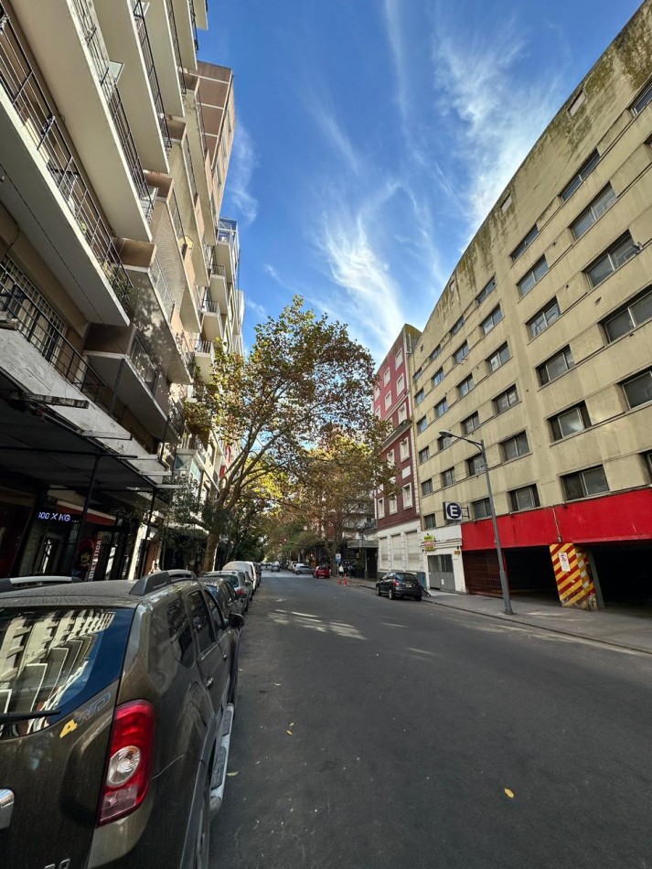 Departamento 2 ambientes en el centro, a cuadra del Mar.  Mar del Plata 