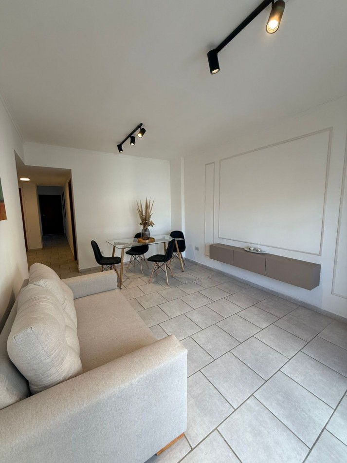 Departamento de 2 ambientes, totalmente amoblado y decorado, Mar del Plata.
