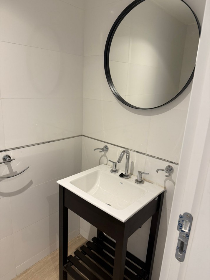Lujo y diseño en un entorno inmejorable: Departamento dos ambientes a estrenar a metros del mar.