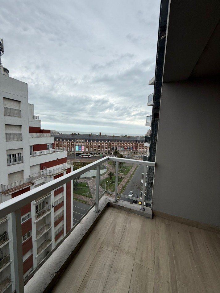 Lujo y diseño en un entorno inmejorable: Departamento dos ambientes a estrenar a metros del mar.