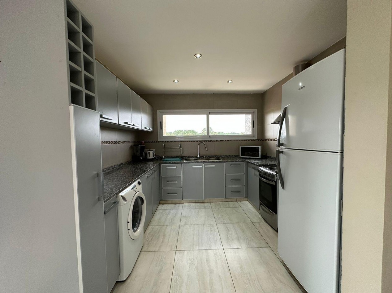 Vive el Lifestyle en una casa de 5 ambientes en  Costa Esmeralda (Barrio Deportivo)