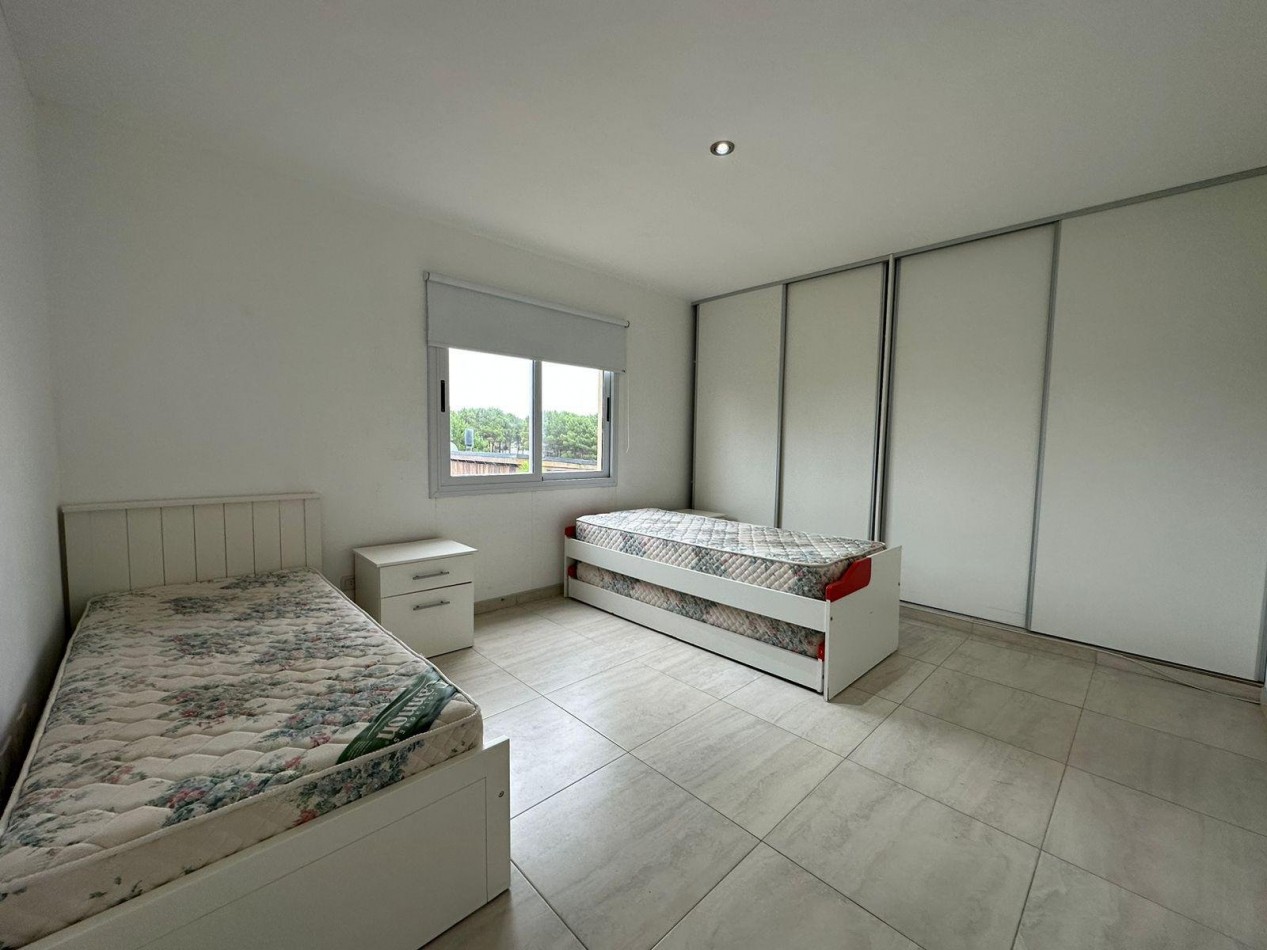 Vive el Lifestyle en una casa de 5 ambientes en  Costa Esmeralda (Barrio Deportivo)