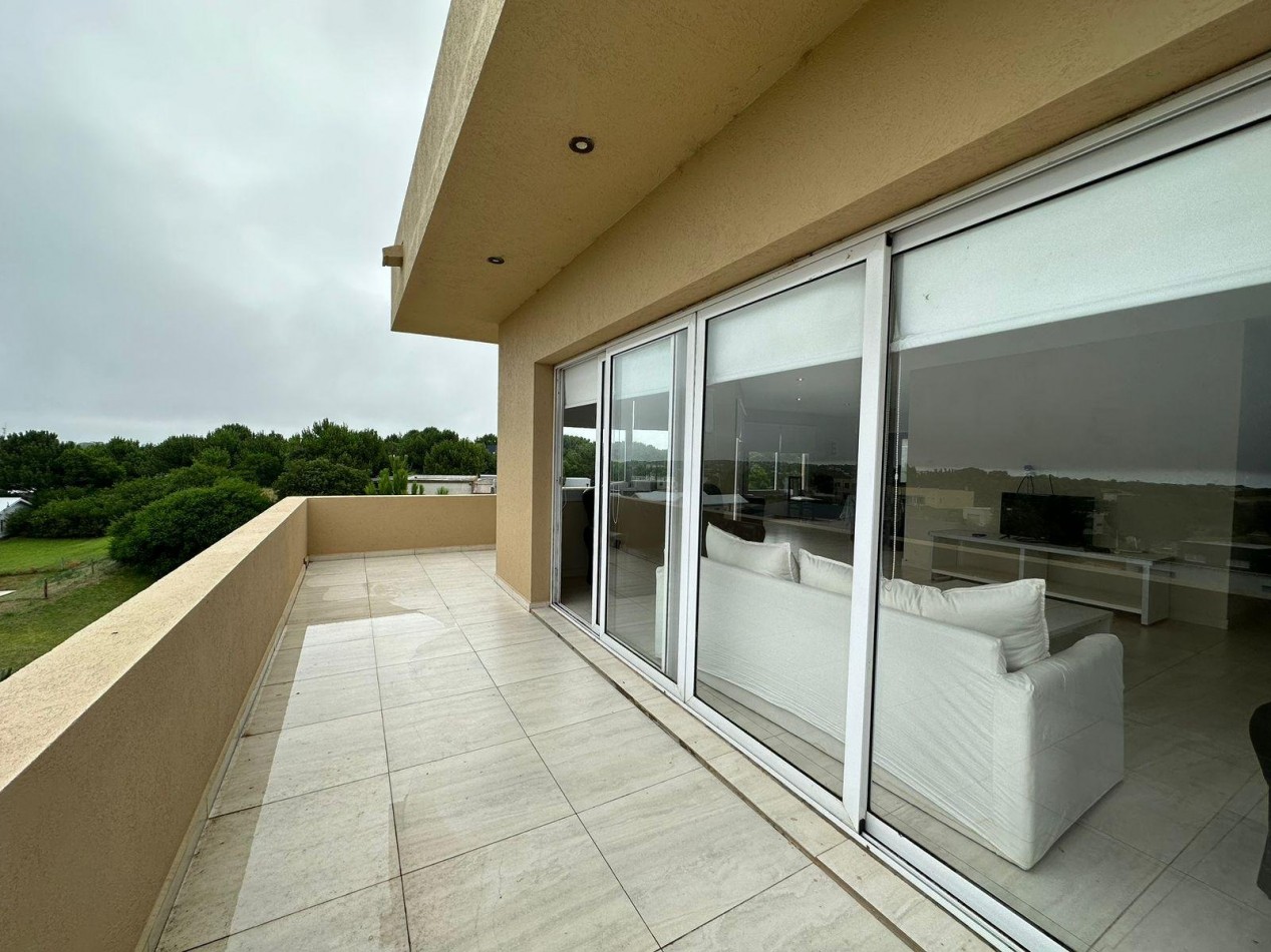 Vive el Lifestyle en una casa de 5 ambientes en  Costa Esmeralda (Barrio Deportivo)