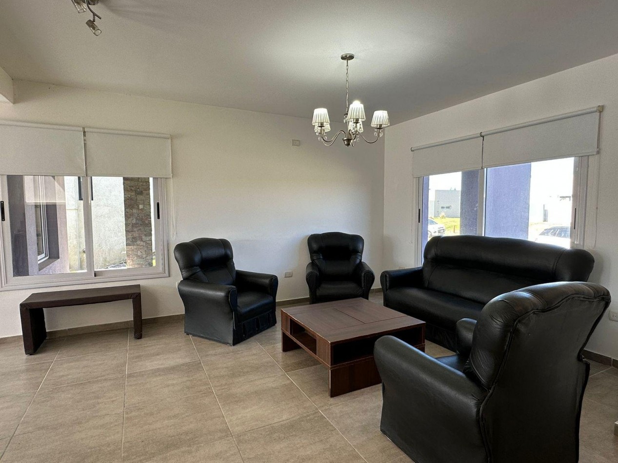 DISEÑO EN DOS PLANTAS CON BALCON Y PISCINA - VIVE COSTA ESMERALDA