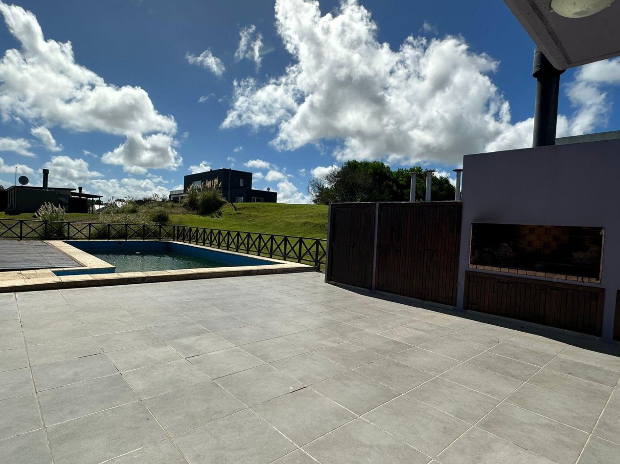DISEÑO EN DOS PLANTAS CON BALCON Y PISCINA - VIVE COSTA ESMERALDA