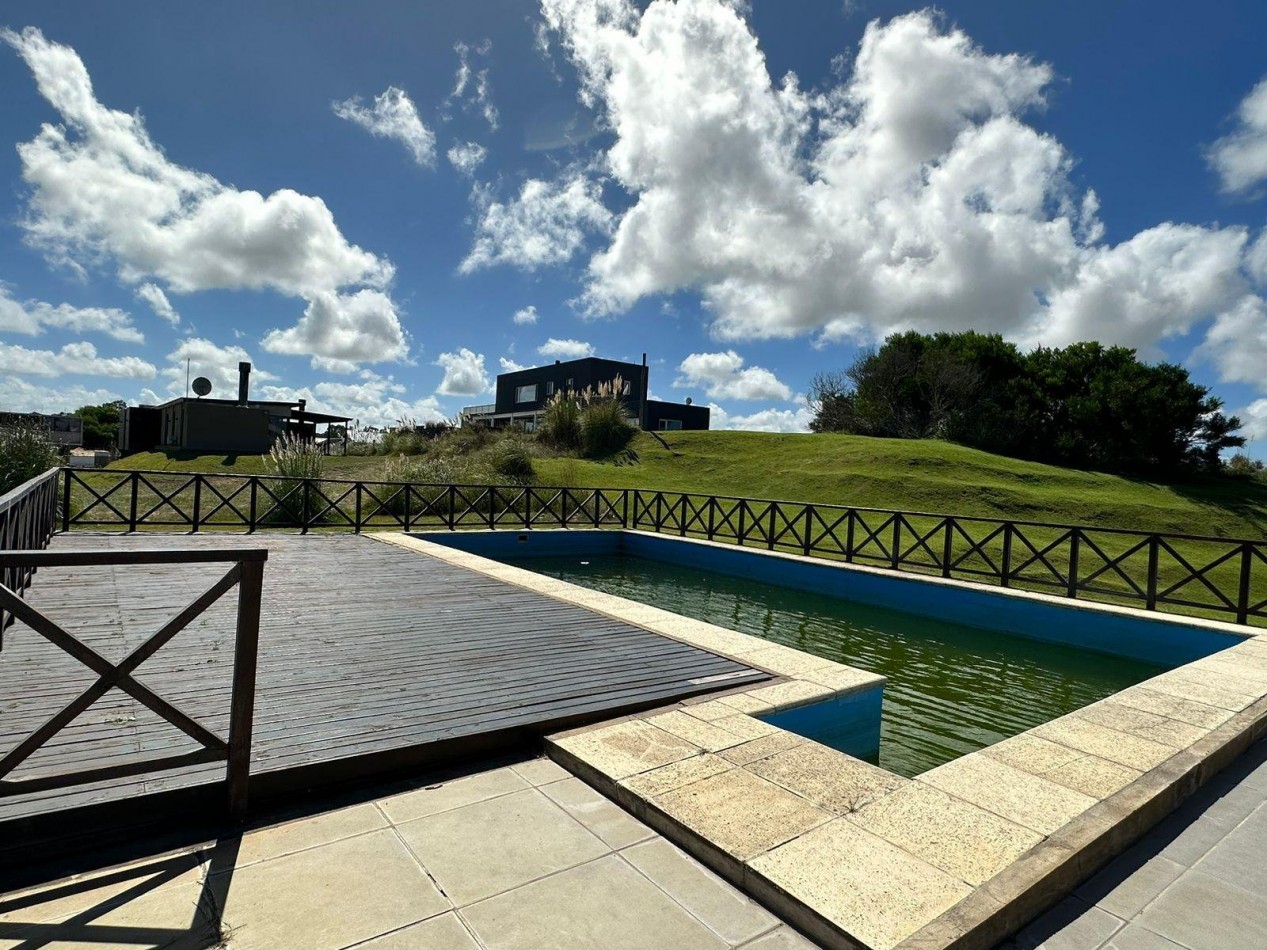 DISEÑO EN DOS PLANTAS CON BALCON Y PISCINA - VIVE COSTA ESMERALDA