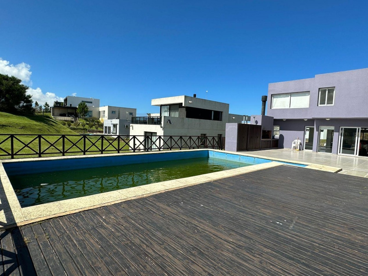 DISEÑO EN DOS PLANTAS CON BALCON Y PISCINA - VIVE COSTA ESMERALDA