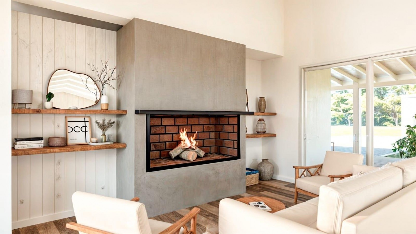 Casa 5 ambientes  a estrenar, barrio Ecuestre. Costa Esmeralda.