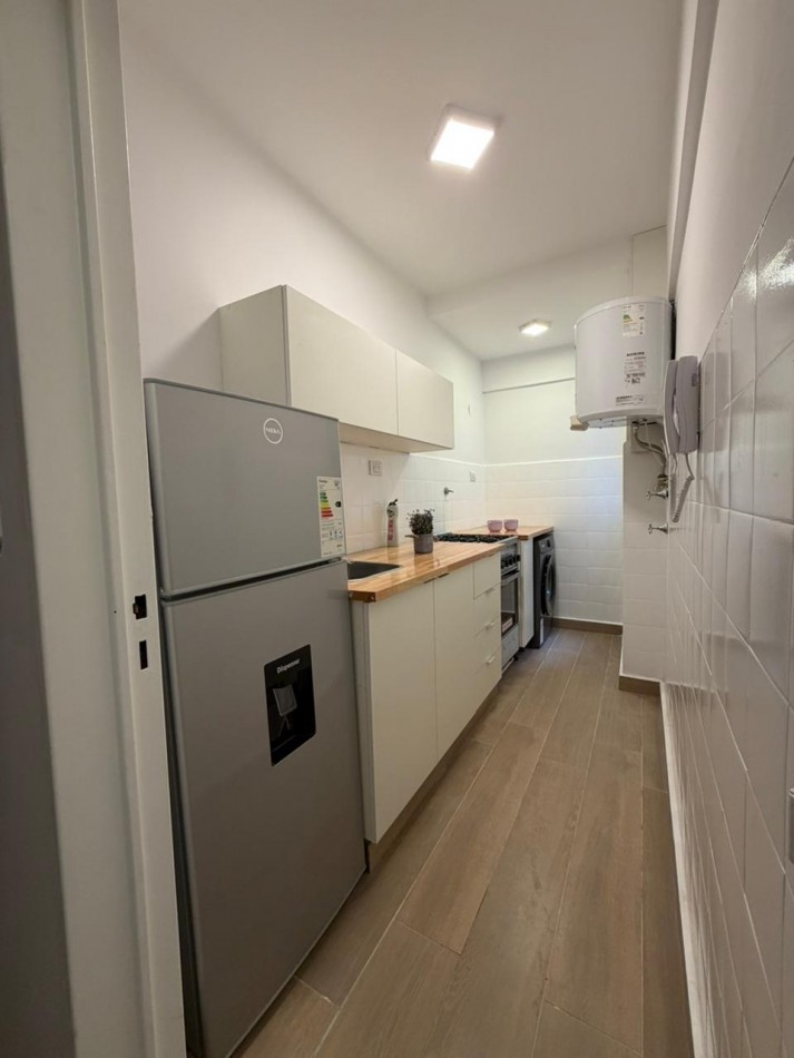 Dos ambientes a la calle, balcon saliente. Costa Atlantica, Mar del Plata